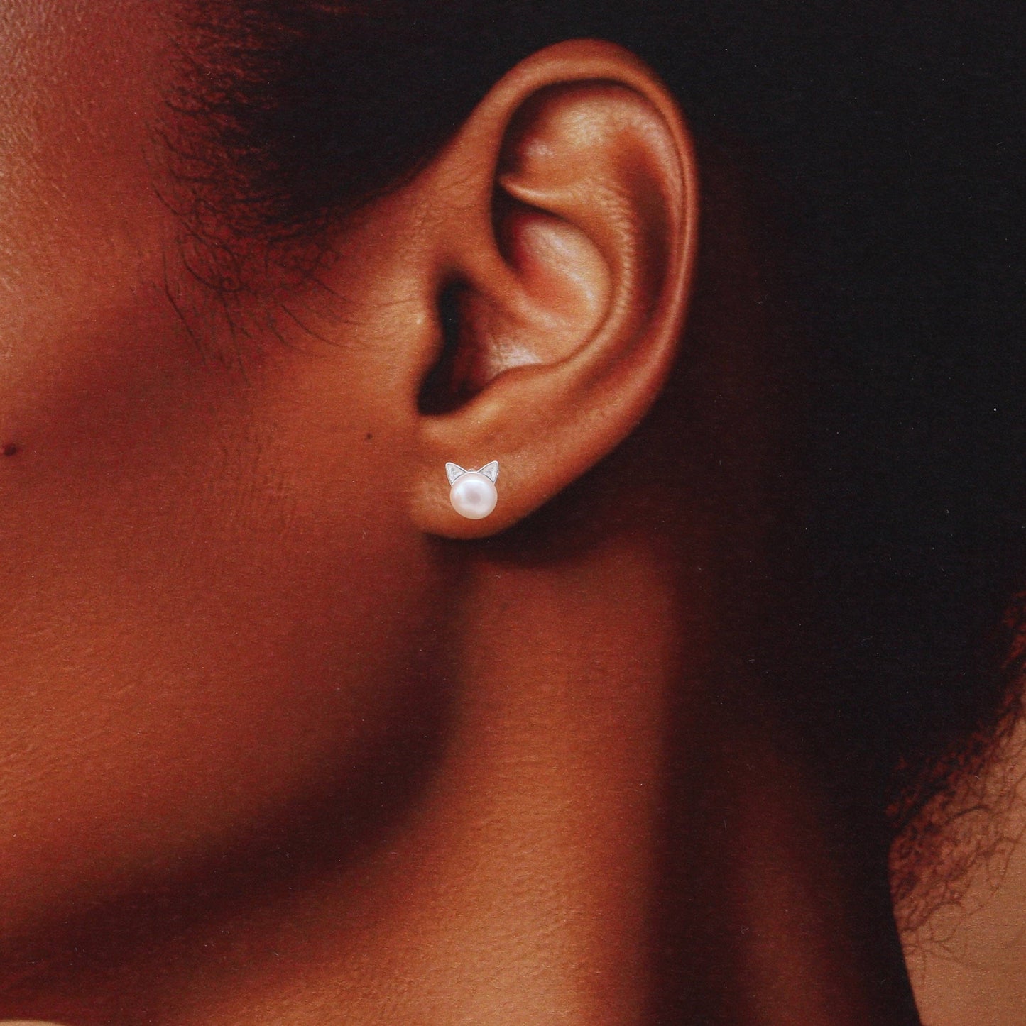 Pearl Cat Earrings