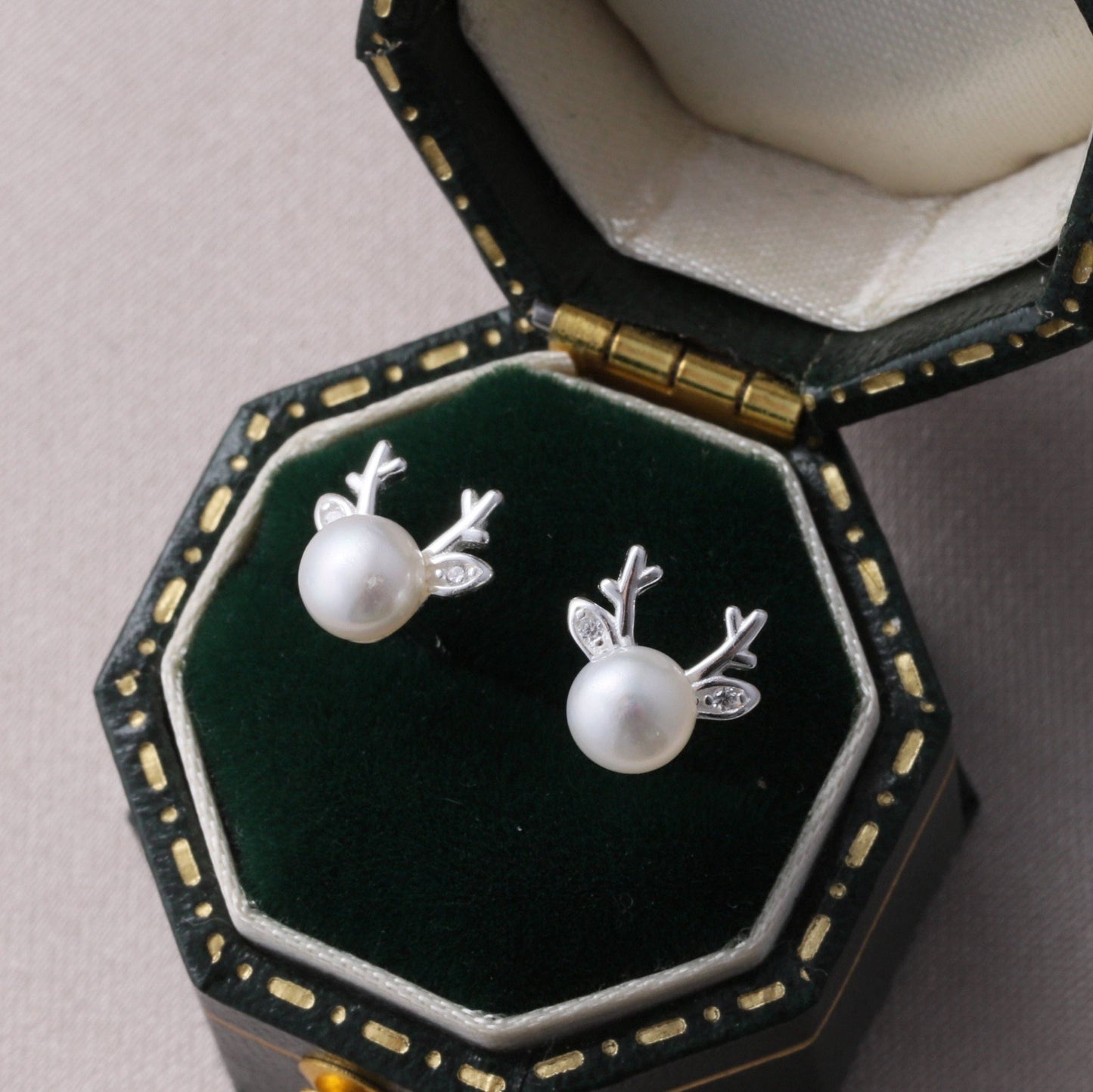 Antler Pearl Earrings
