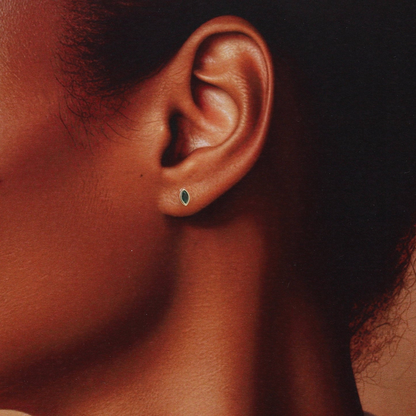 KINFOLK GREEN Shepherd with Oval crystal earrings