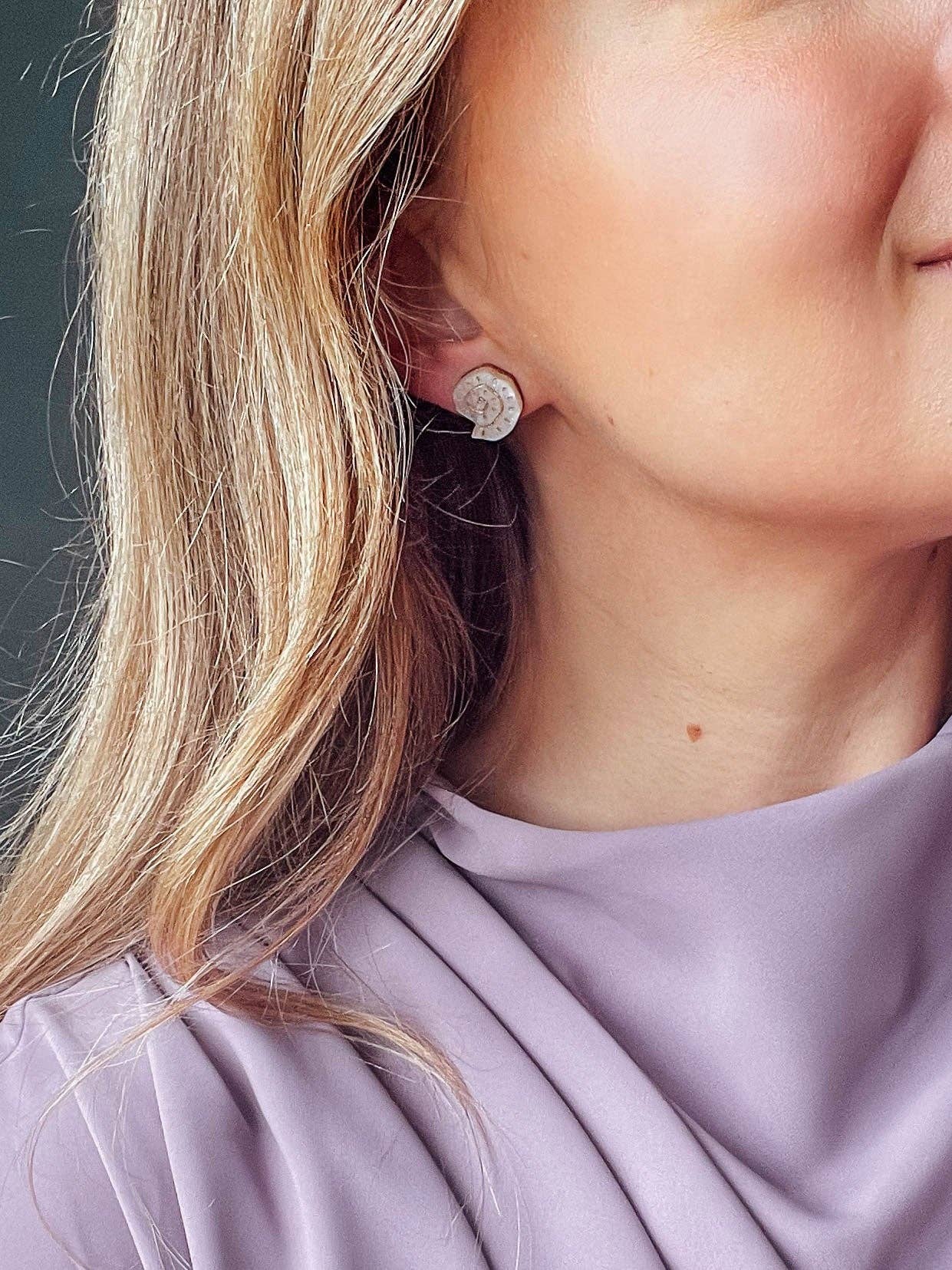 Shell Stud Earrings in Pearly Apricot Gold