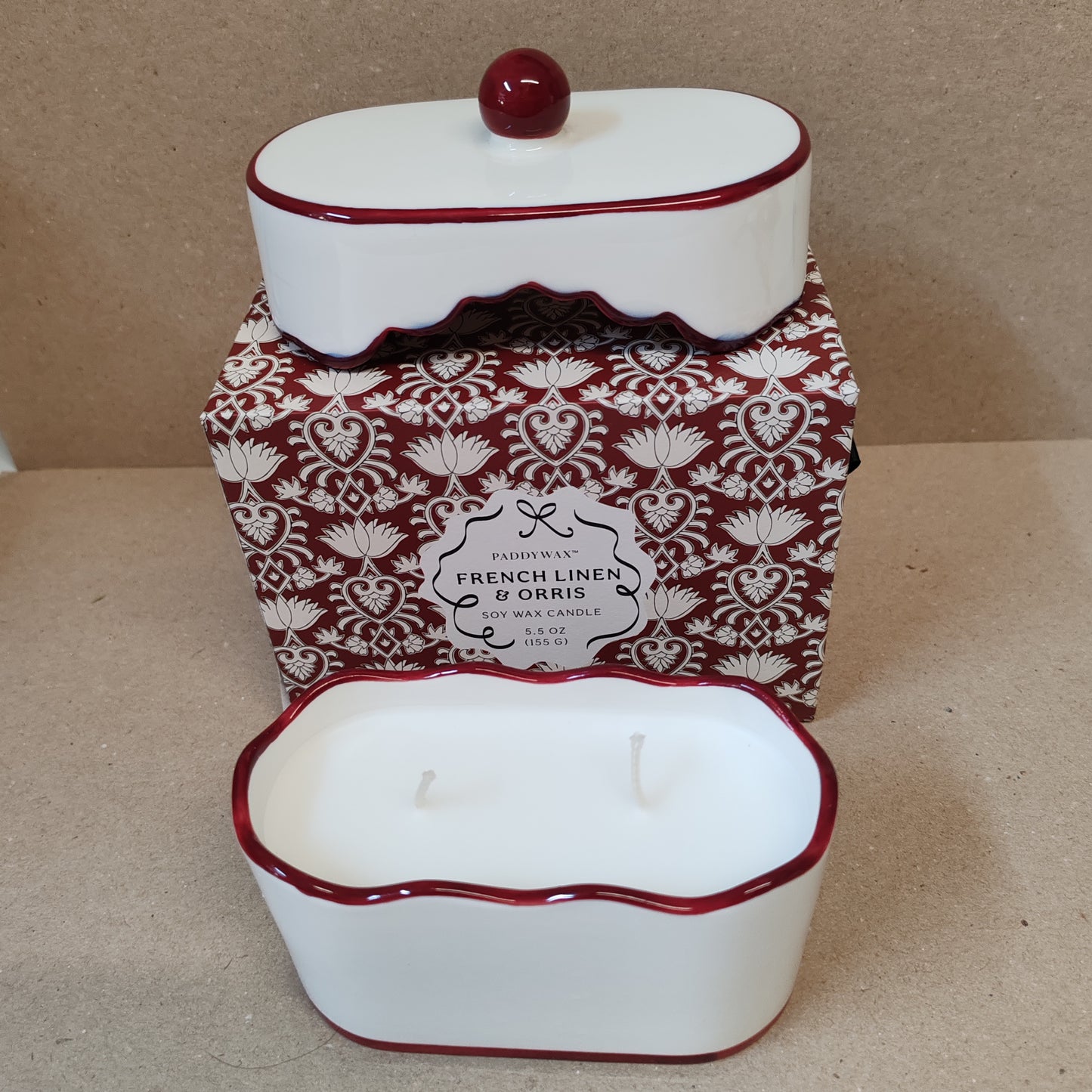 Scented candle in porcelain dish with lid. Scent of french linen and Orris