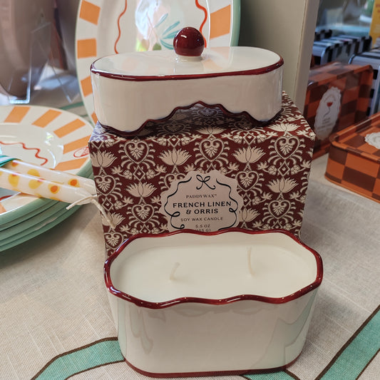 Scented candle in porcelain dish with lid. Scent of french linen and Orris