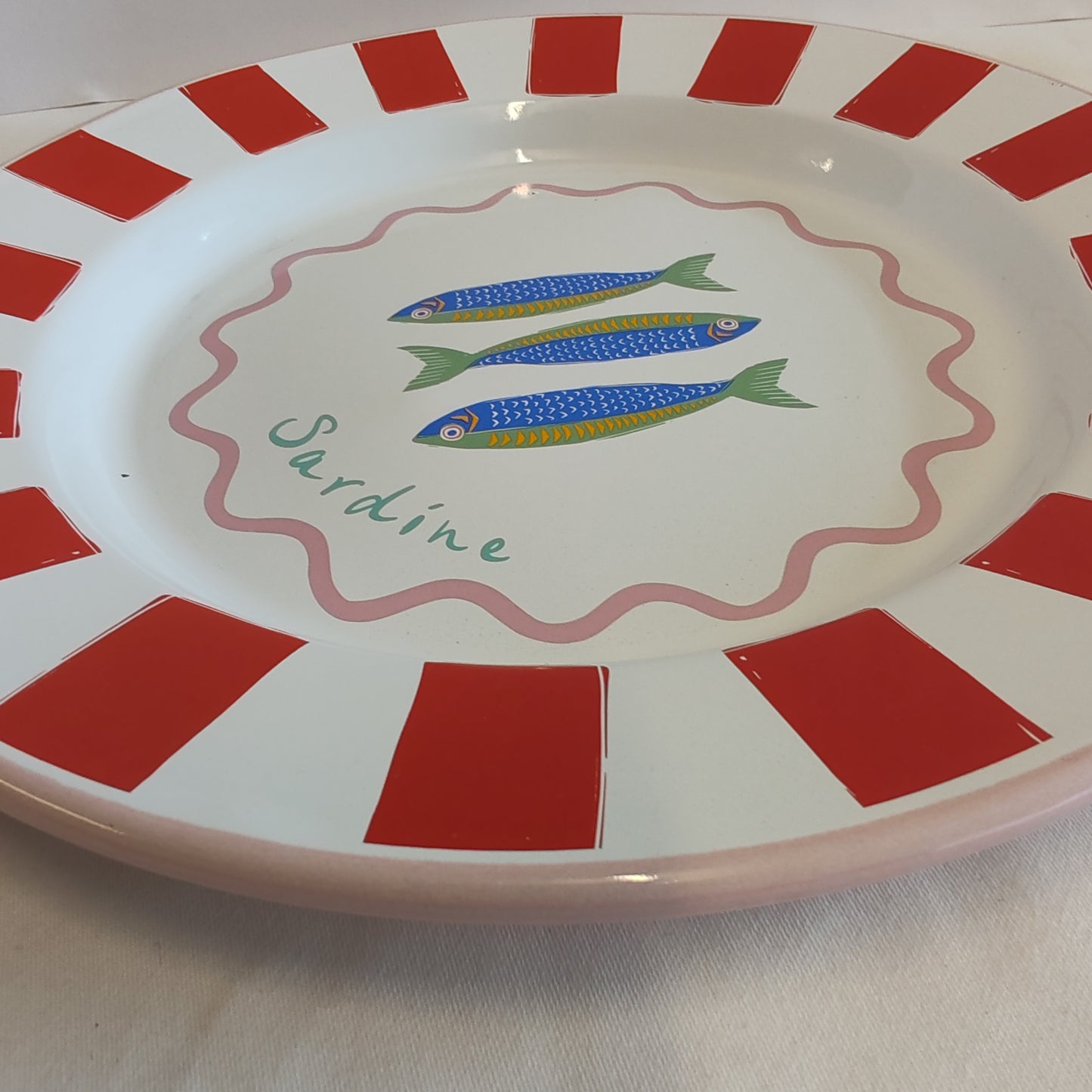 Bon Appetit enamel sardines plate large