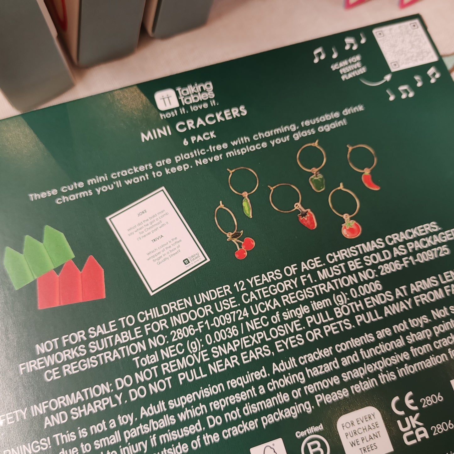 Bon Noel mini crackers