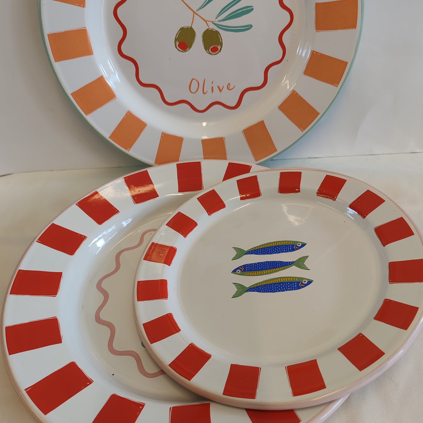 Bon Appetit enamel sardines plate large