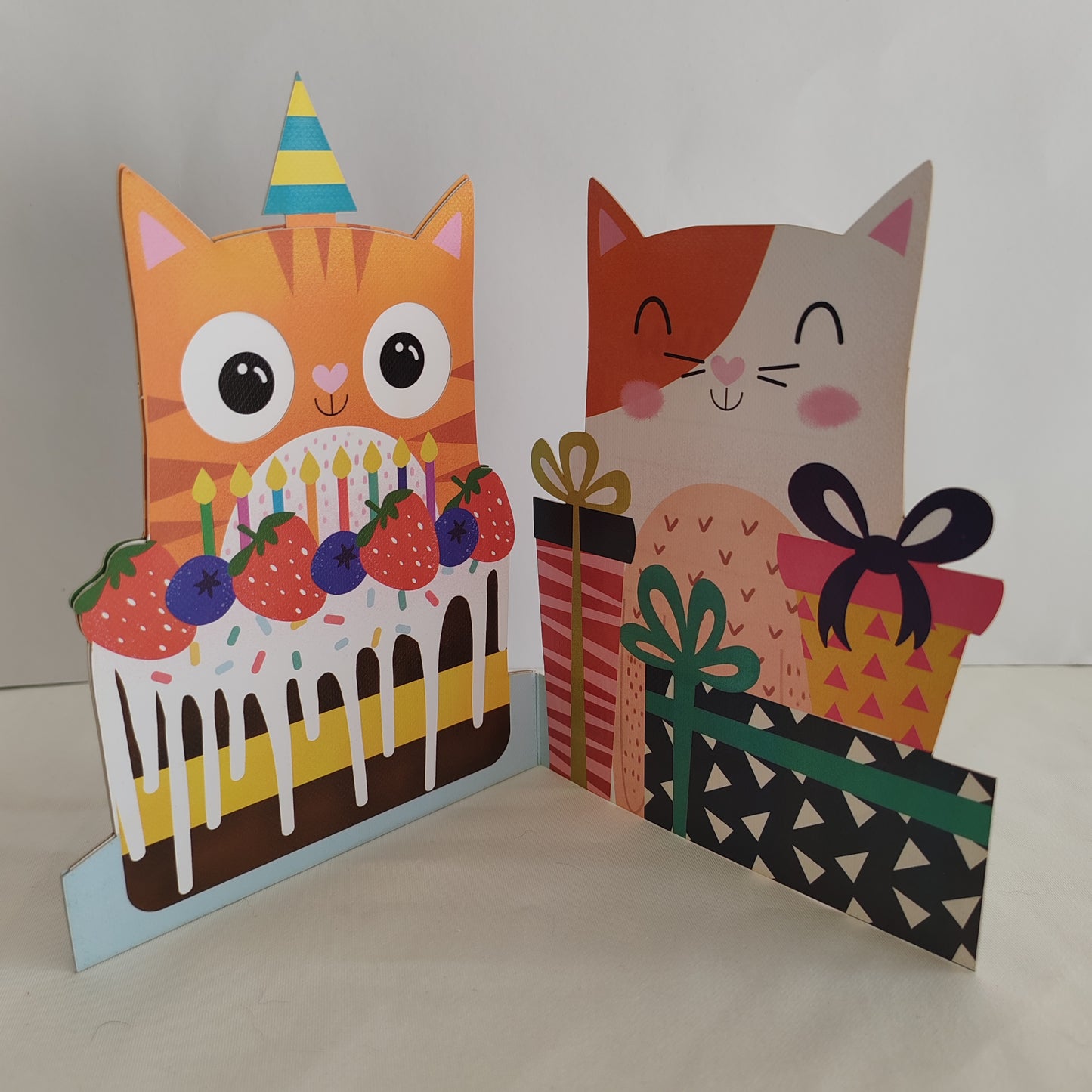 Wobbly eyes greeting card cat