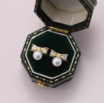 MERRY-GO-ROUND Crystal & Pearl Bow Earrings