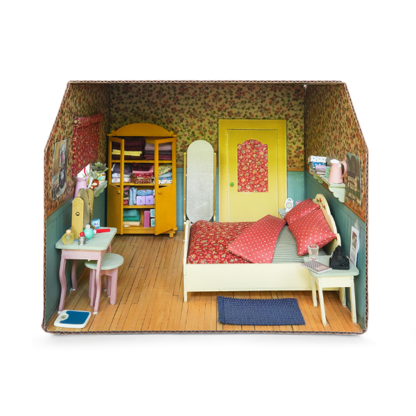 Kids DIY Dollhouse - Cardboard Room - Bedroom€