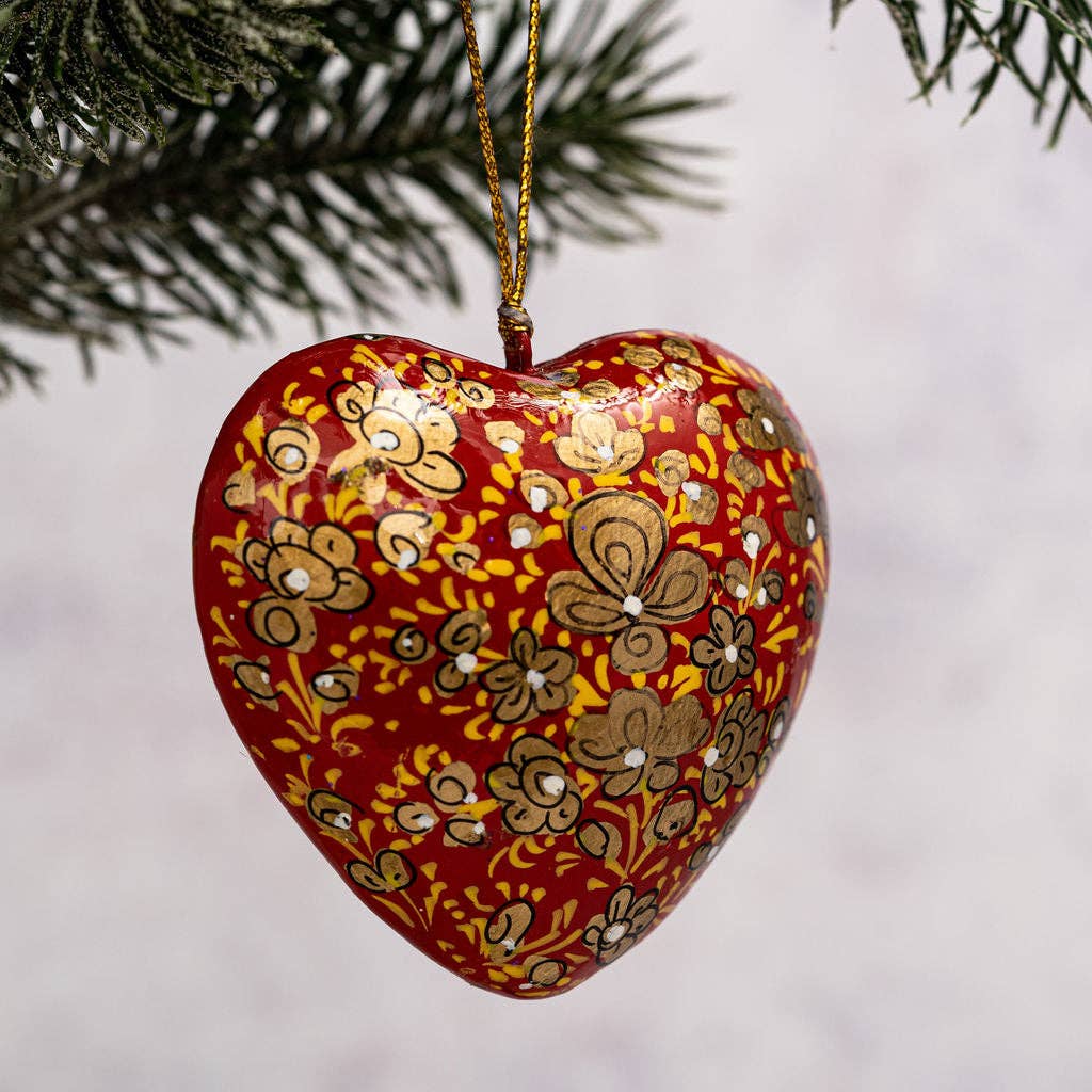 Red & Gold Clover Leaf Hanging Heart Decoration