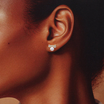 MERRY-GO-ROUND Crystal & Pearl Bow Earrings