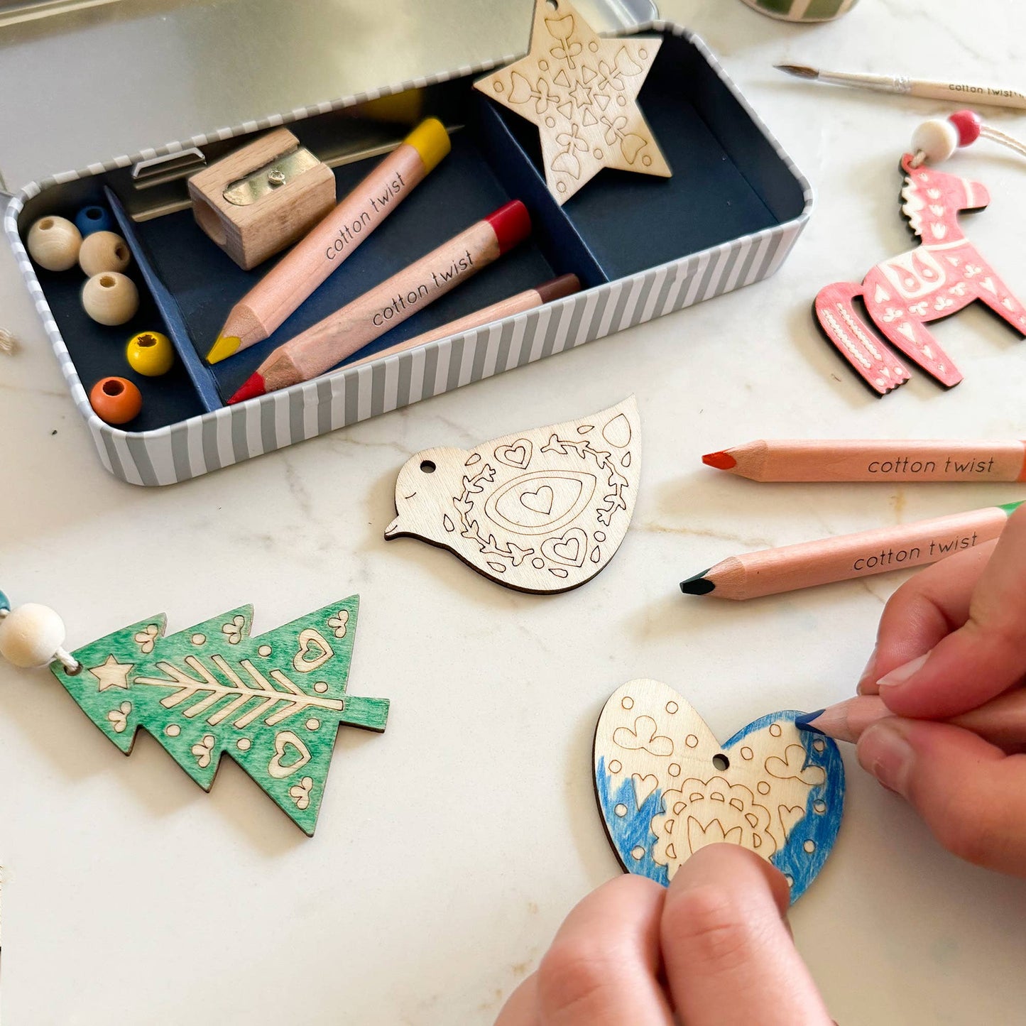 Folk Art Decoration Kit