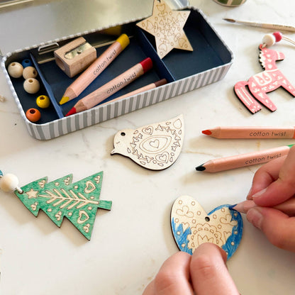 Folk Art Decoration Kit