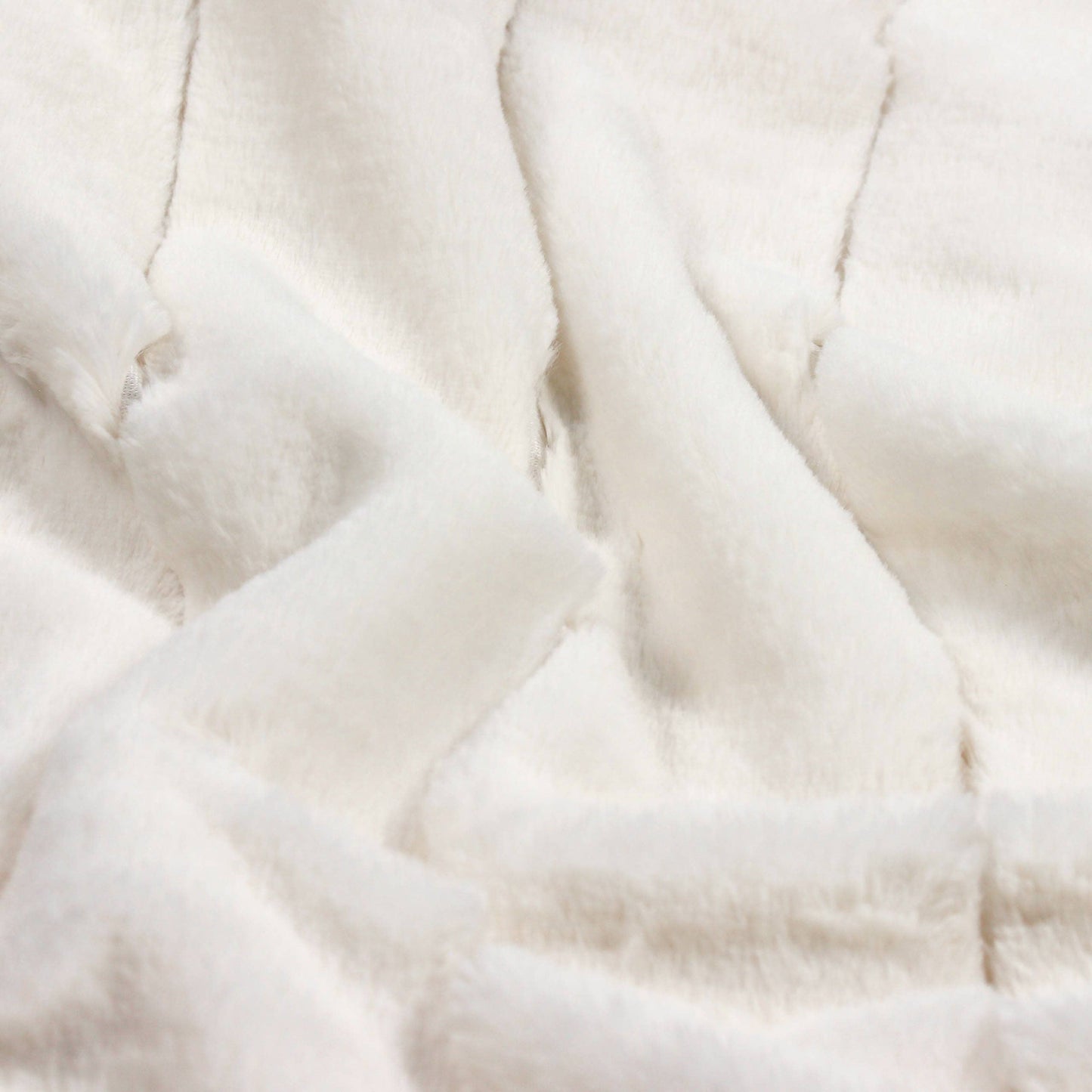 Empress Faux Fur Throw Cream6