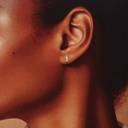 KINFOLK BLUE Drummer Clear rectangle gem earrings