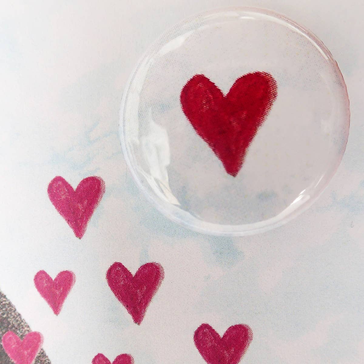 Heart Megaphone Rabbit - Greeting card with badge