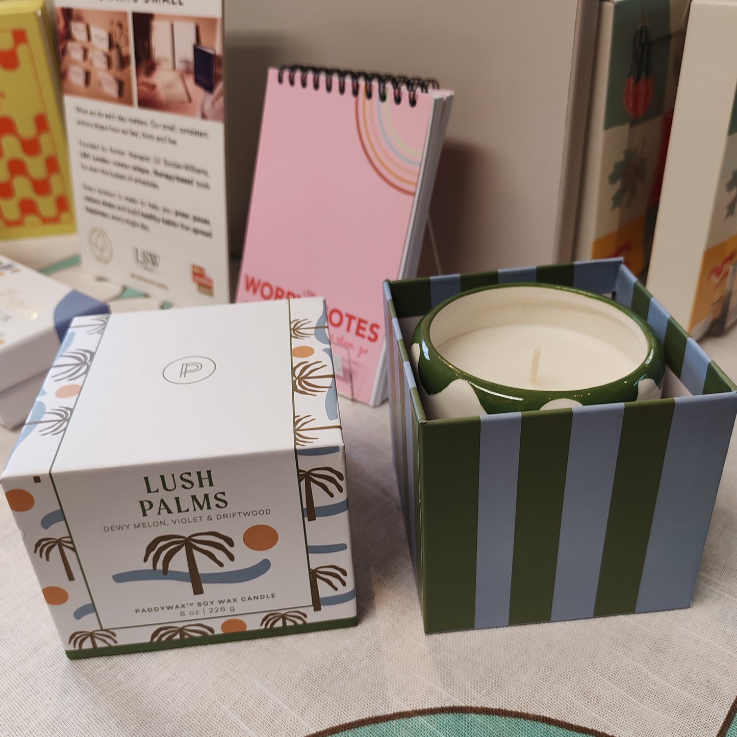 Adopo palm tree ceramic candle. Scent of Melon, Violet and Driftwood