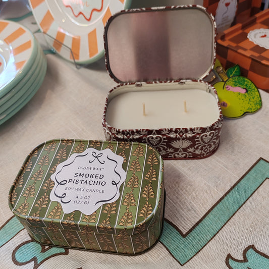 Candle in printed tin. French linen and Orris