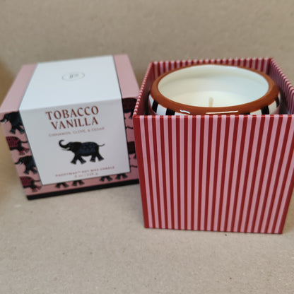 Adopo elephant ceramic scented candle. Scent Tobacco and Vanilla
