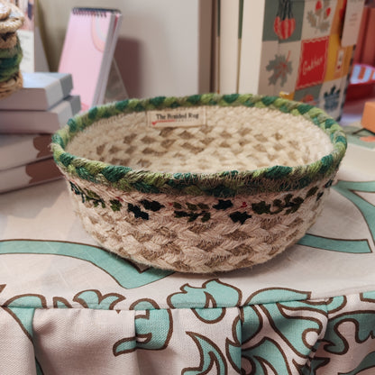 Christmas jute mini basket.