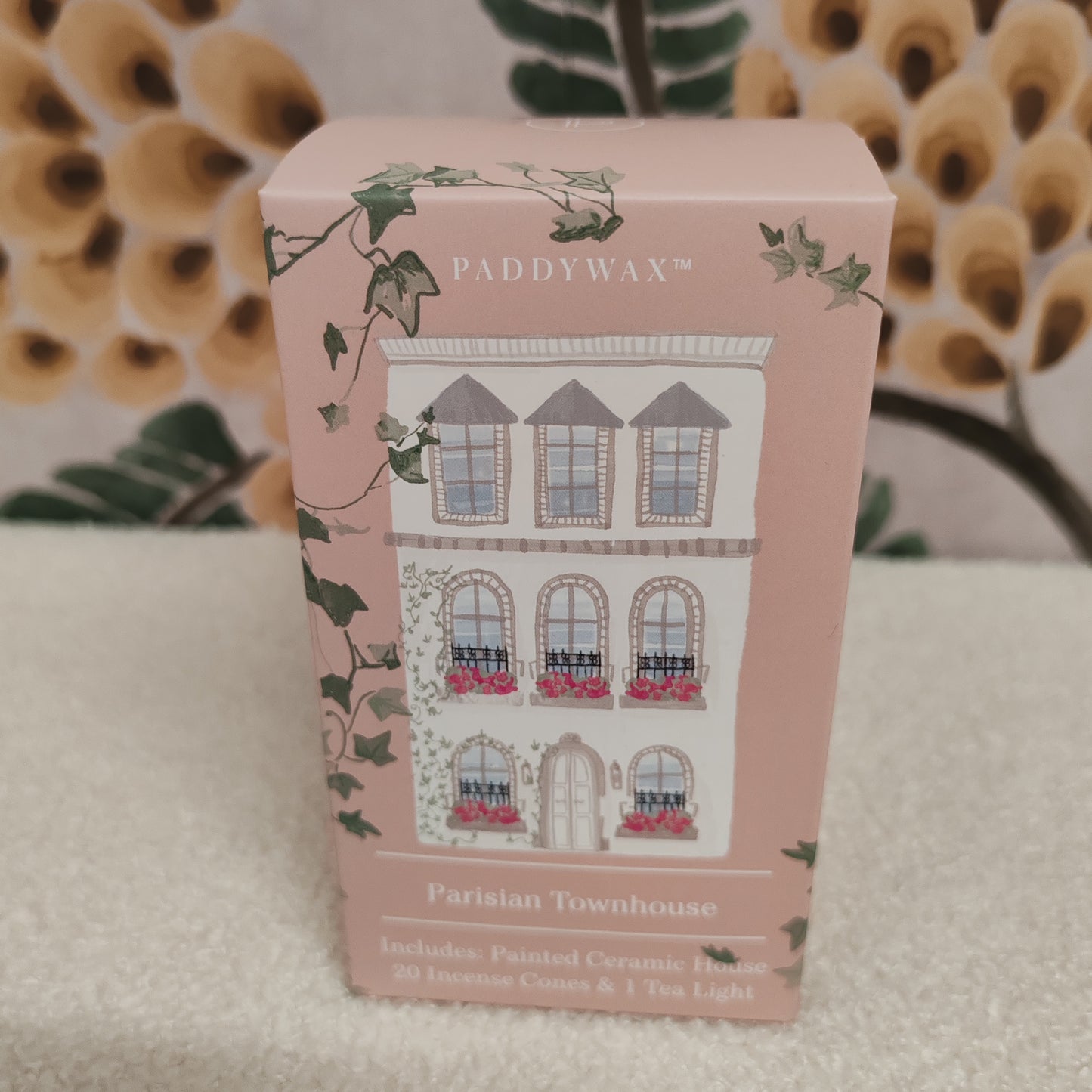 Incense and tea light holder elegant Parisian town house