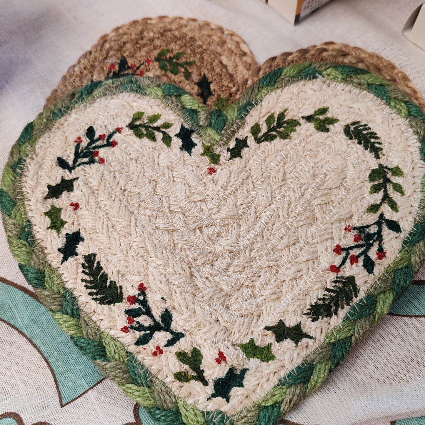 Christmas jute heart coaster.20cm x 15cm