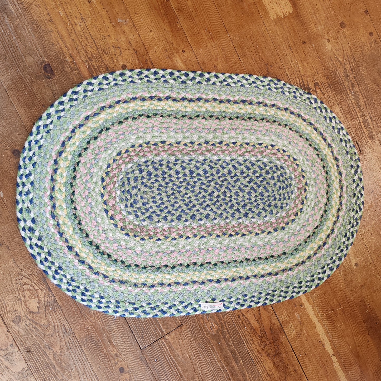 Mint Oval Rug 2' x 3' (61cm x 92cm