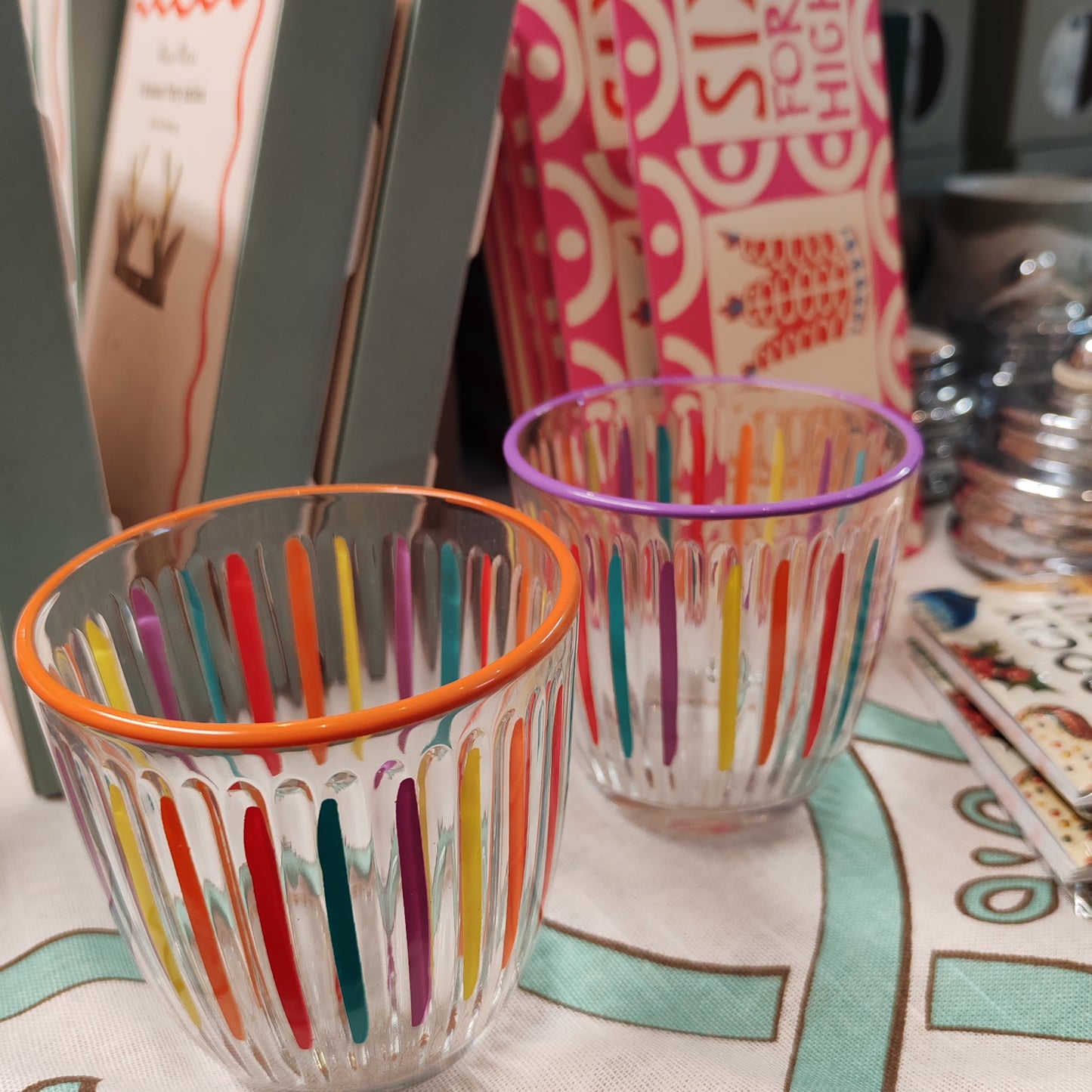 Tumbler glass striped