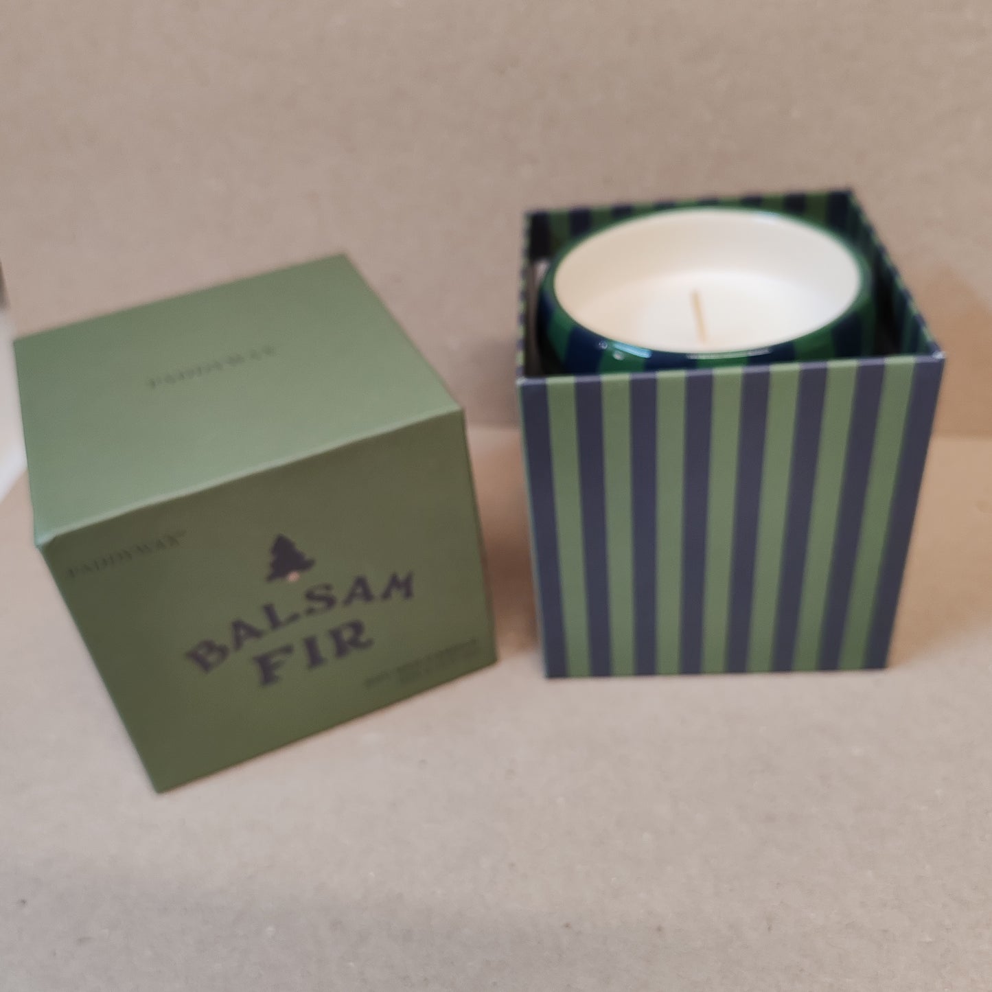 Cabana 6.5oz scented candle. Vanilla bean and Myrhh mod scent