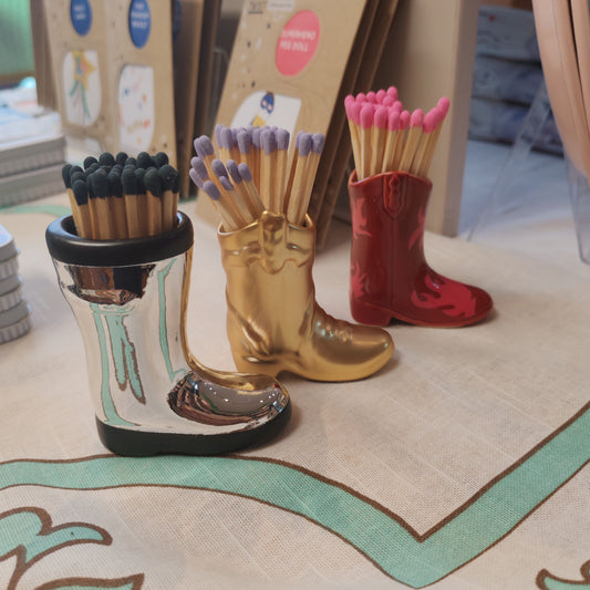 Wellington boot matches holder - chrome