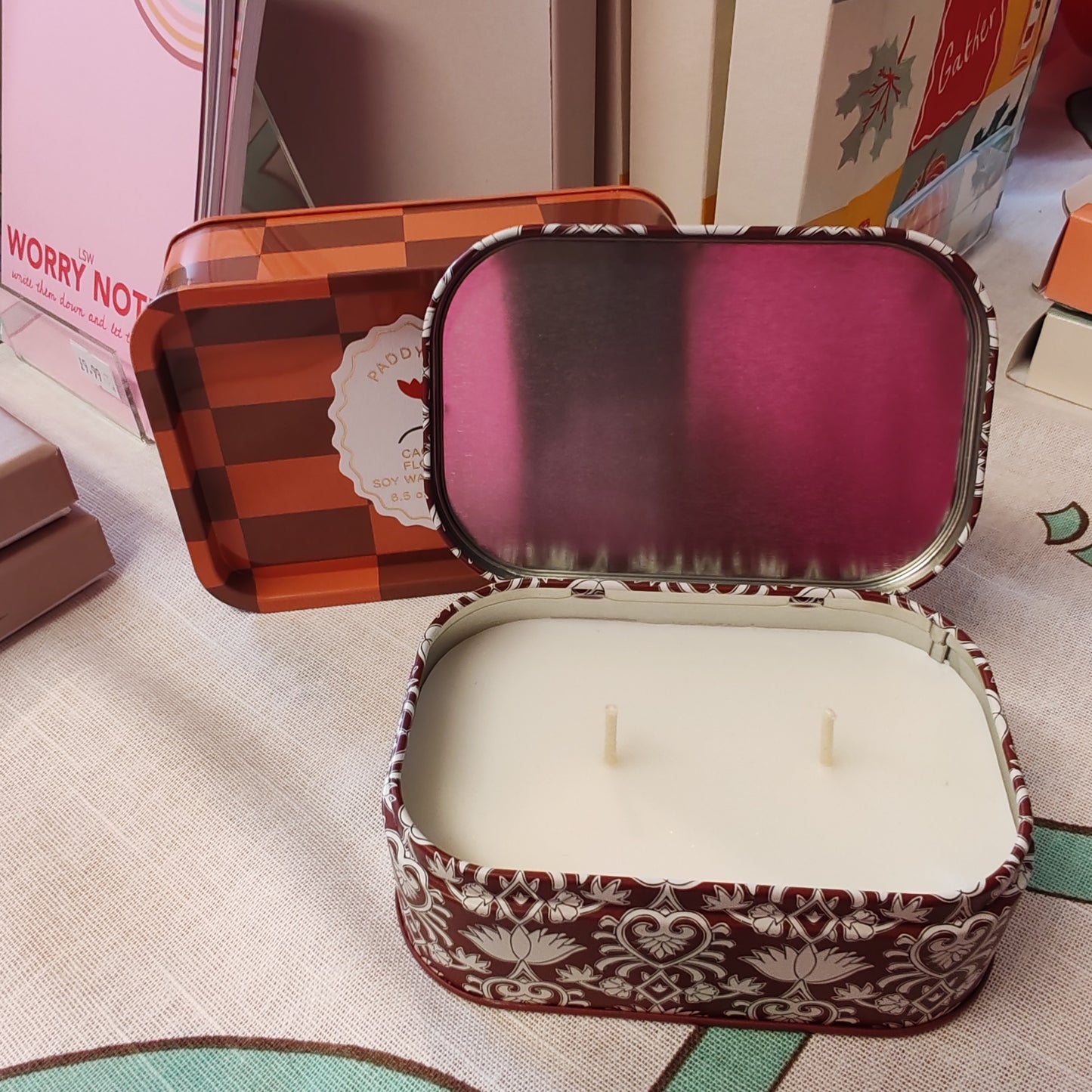 A Dopo 6oz/184g Flower Printed Tin Candle - Cactus Flower