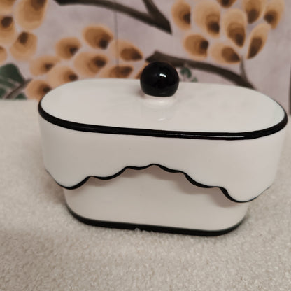 Cherie 5.5oz/155g Ceramic Dish Candle - Black-Black Fig & Olive