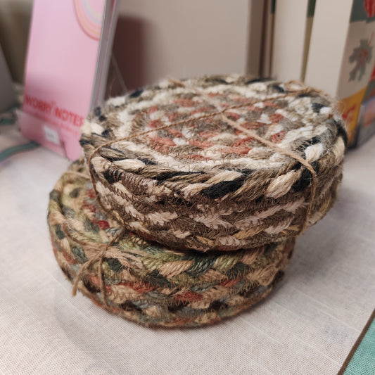 Jute set 6 coasters in a basket. Colour granite
