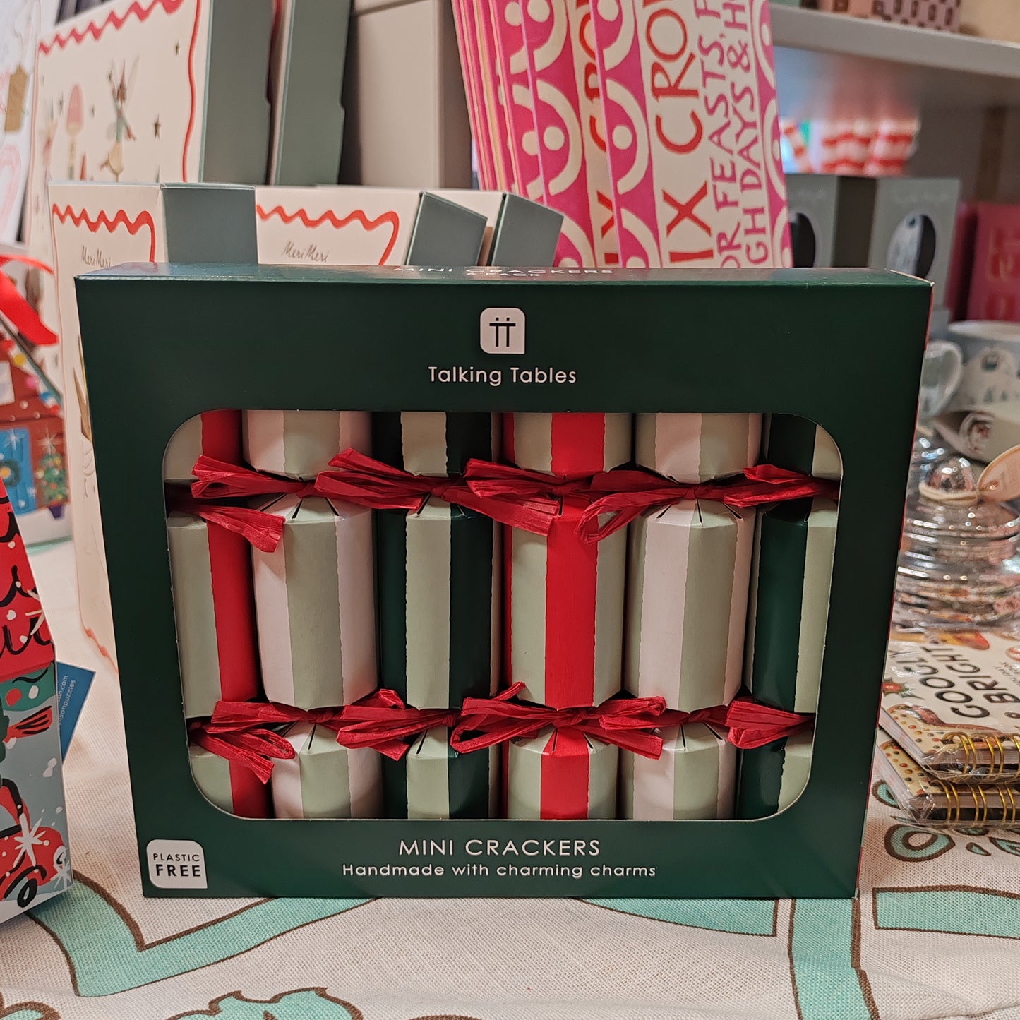 Bon Noel mini crackers