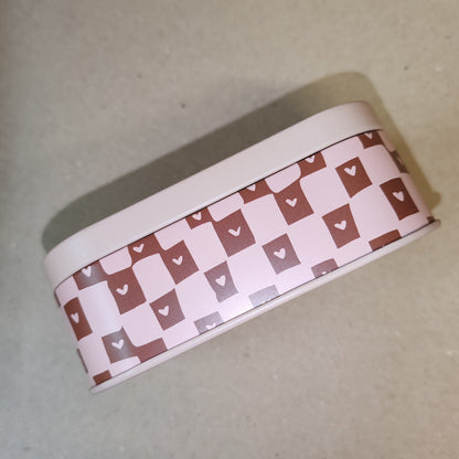 Bistro scented candle in a tin. Scent of Gingerbread