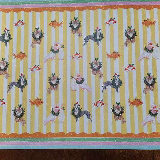 Pets scene Christmas gift wrap