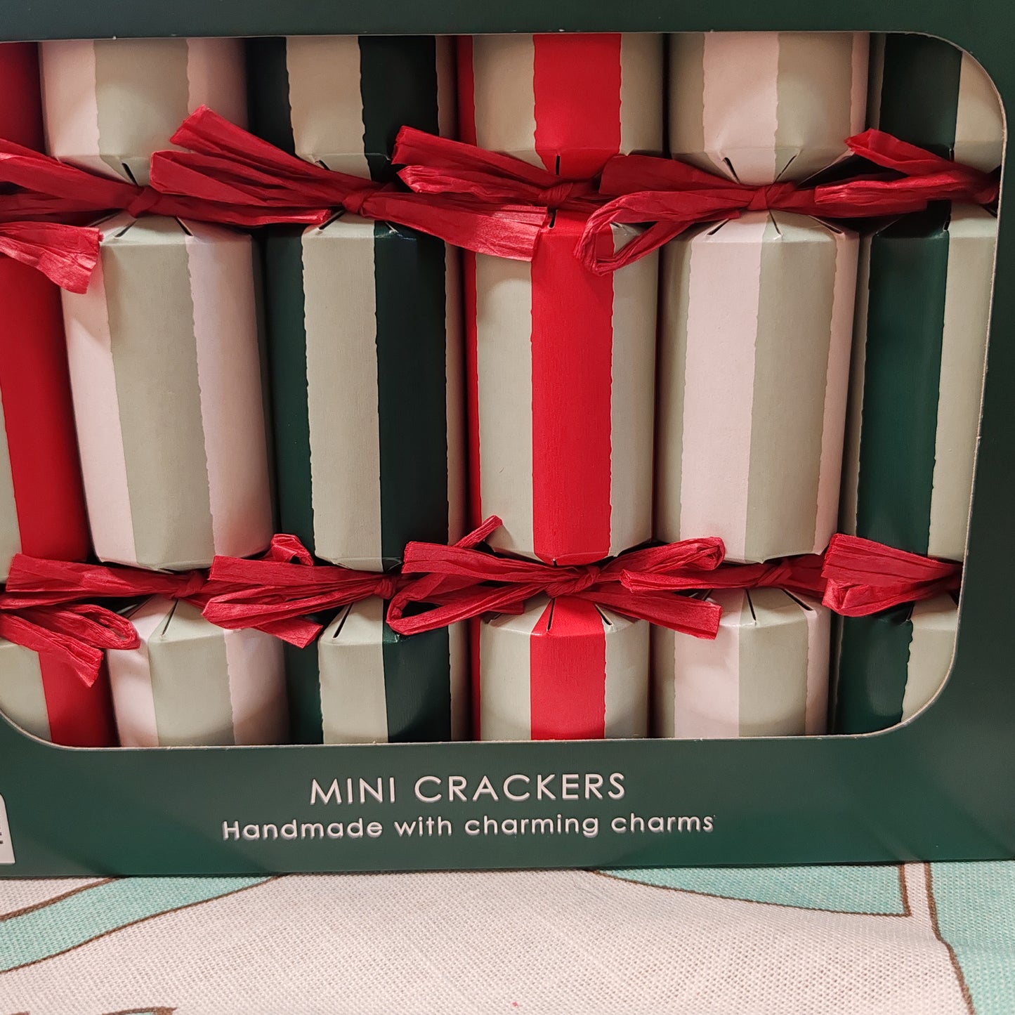 Bon Noel mini crackers
