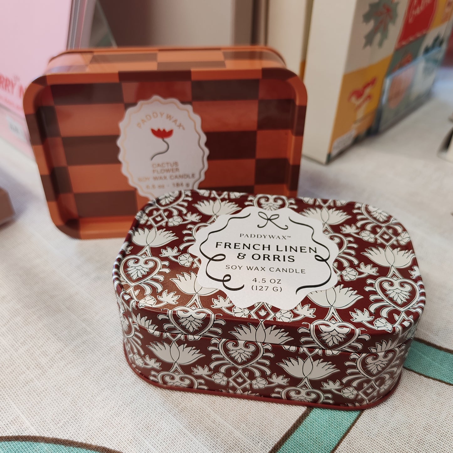 A Dopo 6oz/184g Flower Printed Tin Candle - Cactus Flower